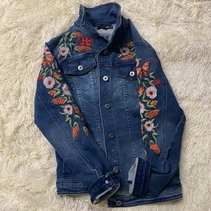Vintage looking flower embroidered jean jacket